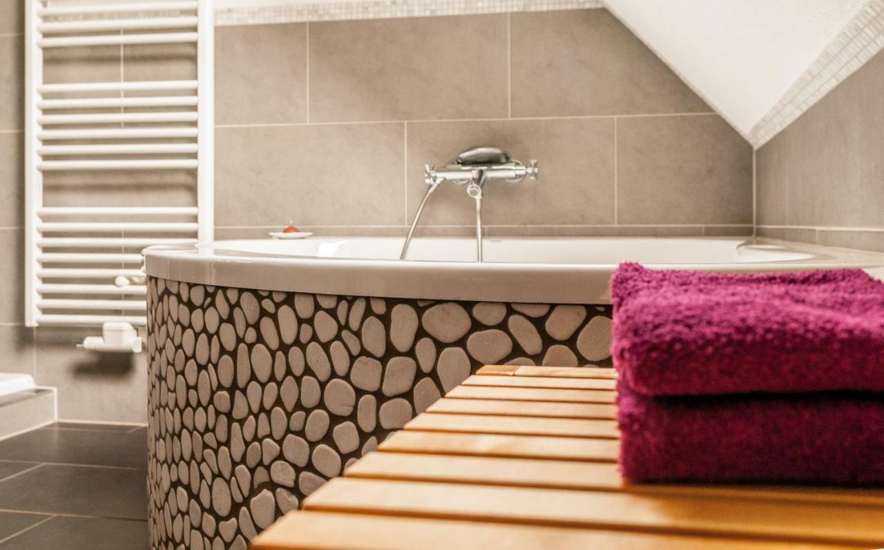 Tarata Haus Appartement Halle  Buitenkant foto